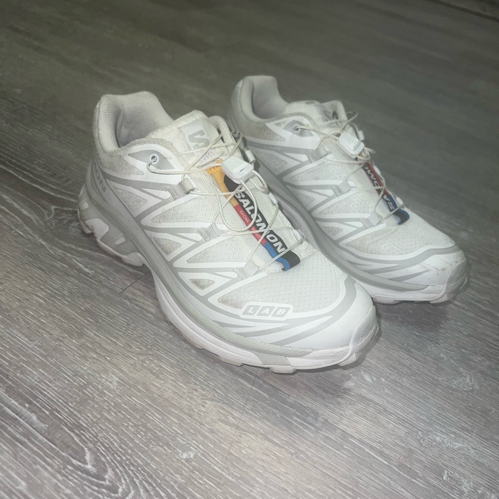 Salomon XT-6 Sneaker in White & Lunar Rock